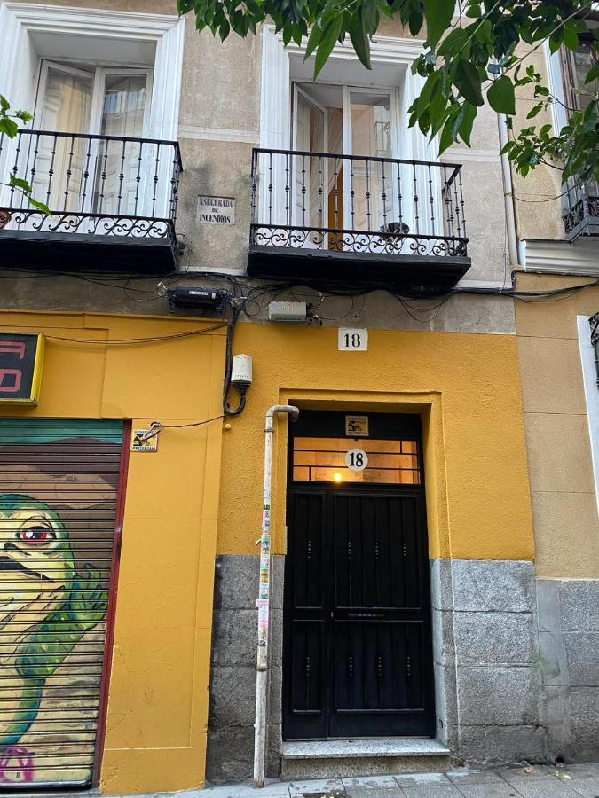 Habitacion Al Lado Gran Via, Malasana Madrid Ngoại thất bức ảnh